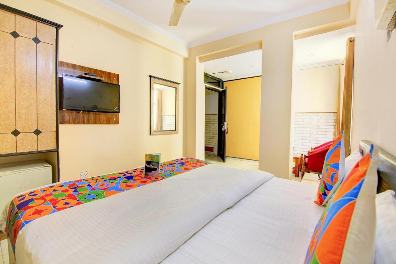 דלהי Fabhotel Le Heritage Karol Bagh מראה חיצוני תמונה