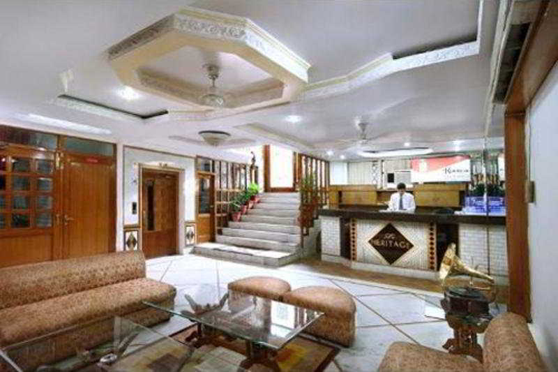 דלהי Fabhotel Le Heritage Karol Bagh מראה חיצוני תמונה